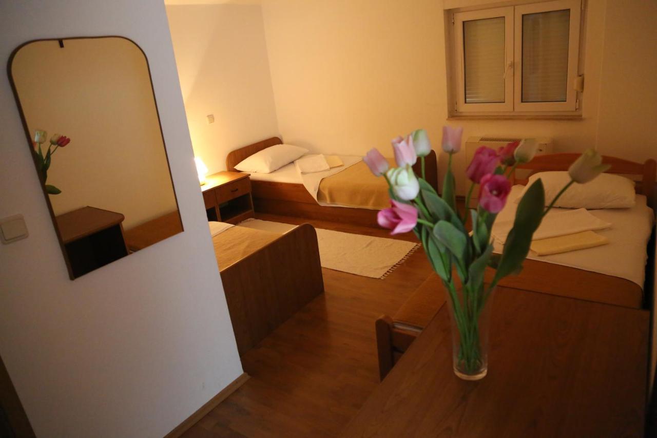 Pansion Devotions Hotel Medugorje Bagian luar foto