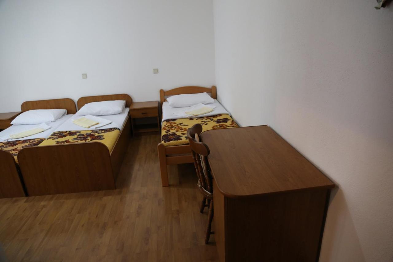 Pansion Devotions Hotel Medugorje Bagian luar foto