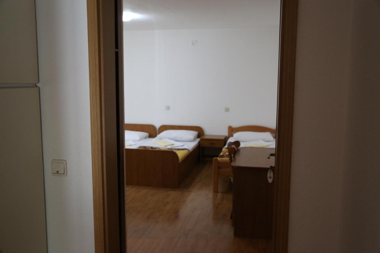 Pansion Devotions Hotel Medugorje Bagian luar foto