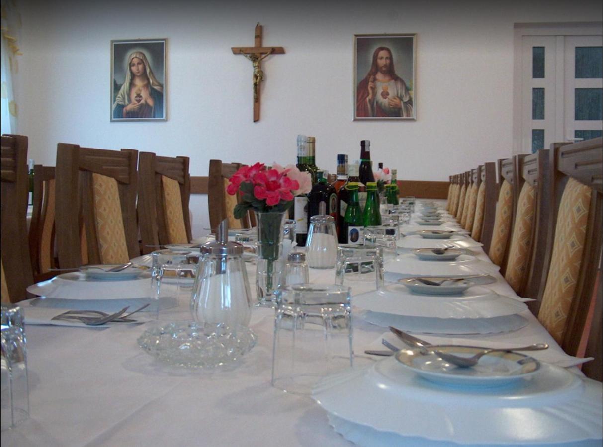 Pansion Devotions Hotel Medugorje Bagian luar foto